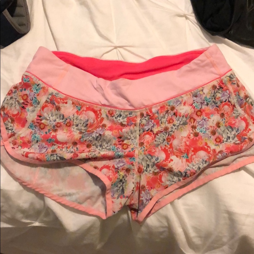 LULULEMON SHORTS